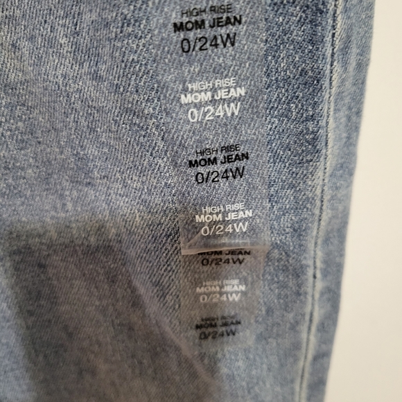 Jeans - Picture 2 of 3